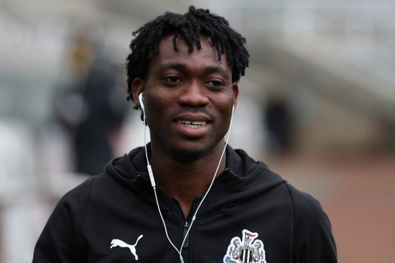 Newcastle fans on Twitter weren’t happy to see Alexander-Arnold go unpunished