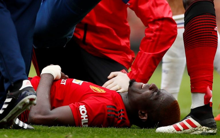 Manchester United: Fans slam Eric Bailly contract