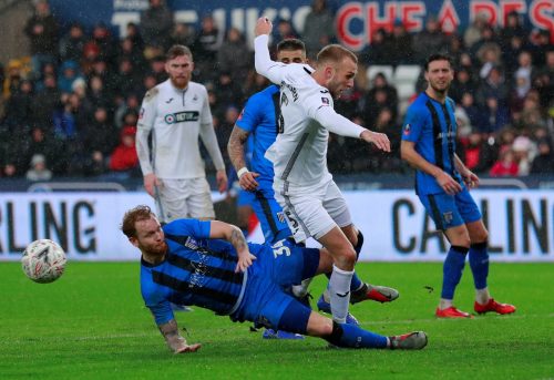 Portsmouth: Gillingham target unlikely to join after firm manager statement
