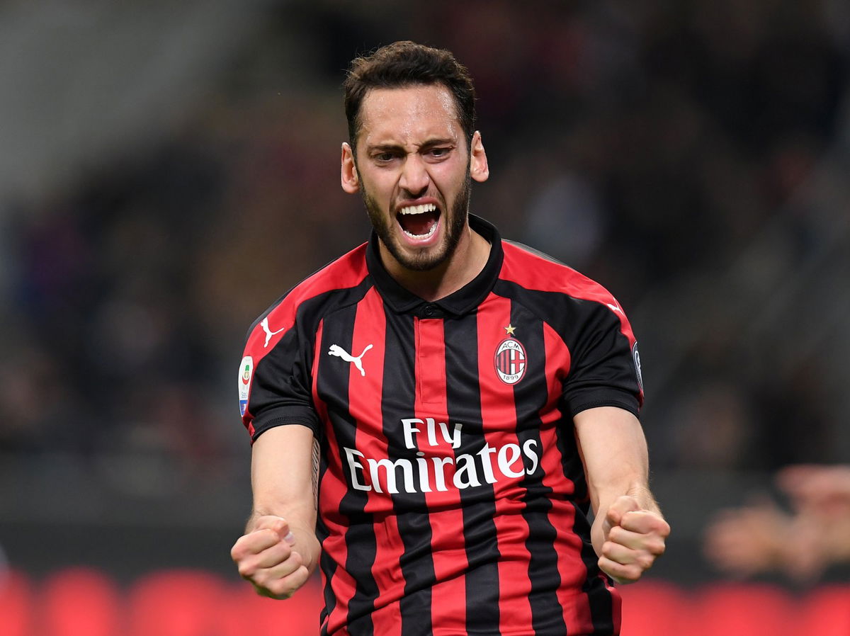Manchester United: Fans offer mixed reactions over potential move for Hakan Calhanoglu - Manchester United