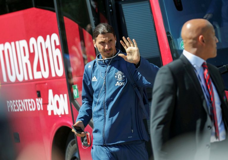 Shockwave: Zlatan Ibrahimovic to Manchester United