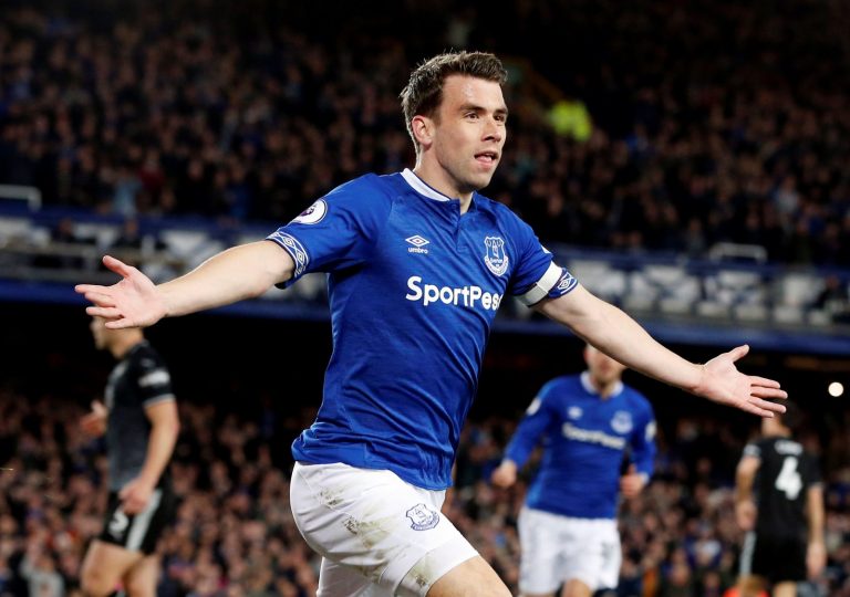 Everton: Fans pay tribute to Leighton Baines and Seamus Coleman for service across the last decade