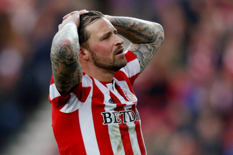 Sunderland: Chris Maguire offered new contract