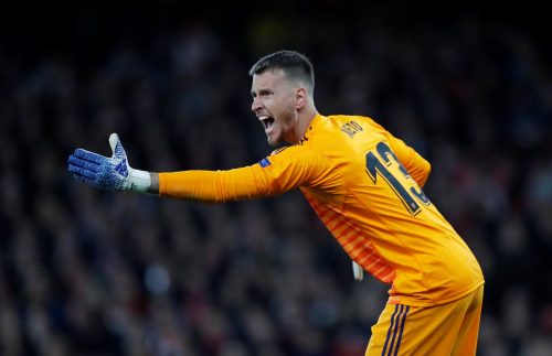 Arsenal: Gunners interested in Barcelona goalkeeper Neto