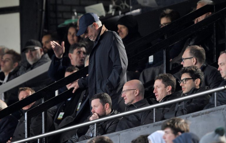 Chelsea: Fans blast Jose Mourinho for his lack of loyalty after he is appointed Tottenham Hotspur manager