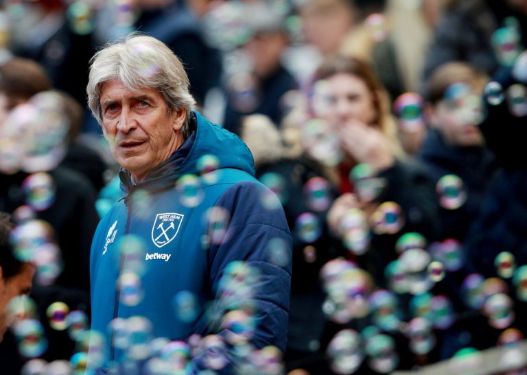 West Ham: Supporters on Twitter cannot believe injury news ahead of Brighton trip