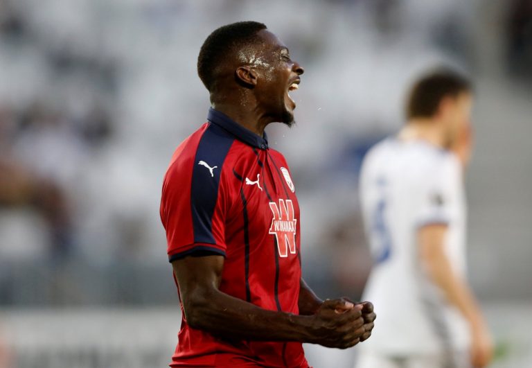 2018-10-04T173017Z_180530244_RC130F089B60_RTRMADP_3_SOCCER-EUROPA-BOR-COP