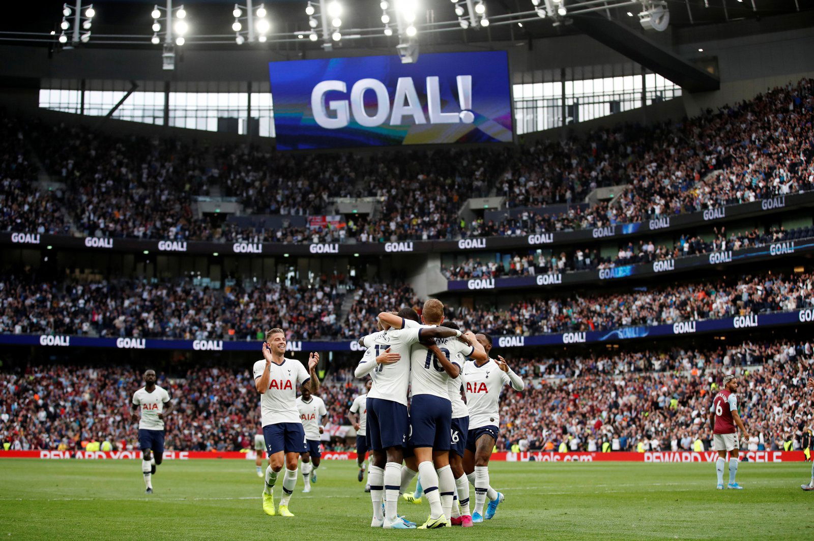 Tottenham: Fans just can’t get enough of Harry Kane