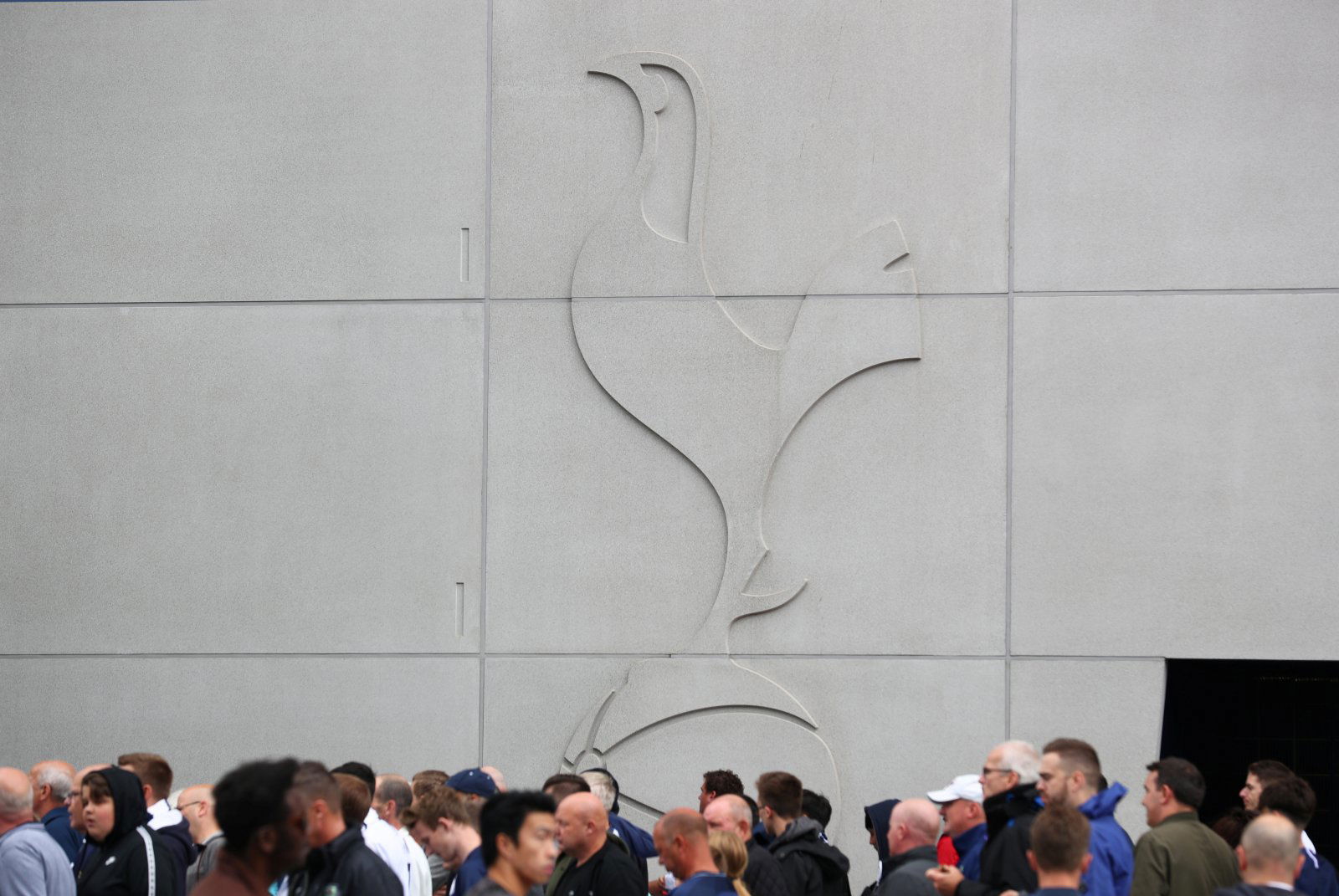 Tottenham Hotspur: Fans undecided following leaked images of the third kit