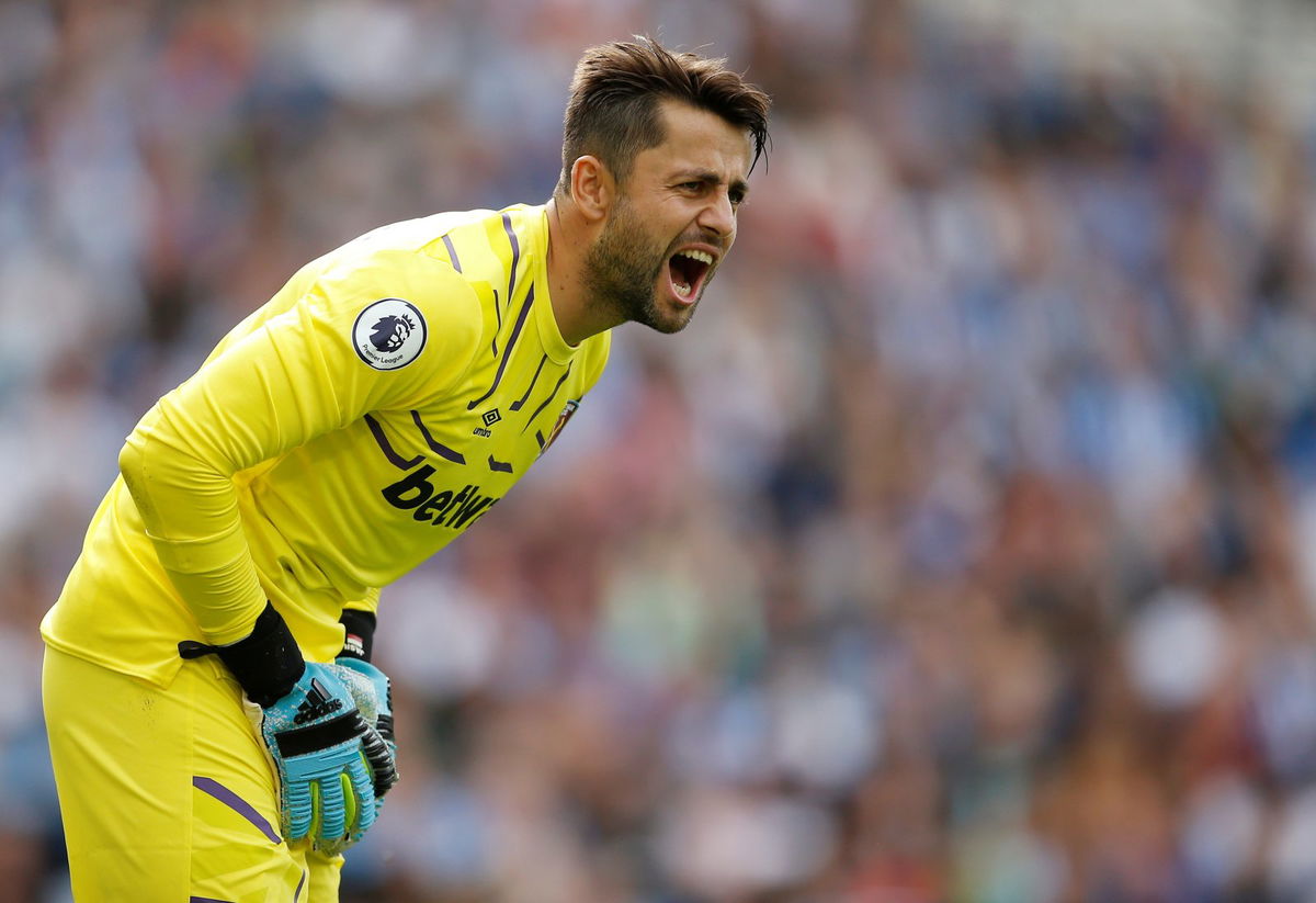 West Ham: Fans react to new goalkeeper rumours - Premier League