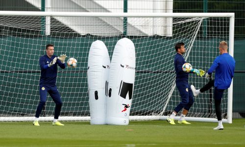 Portsmouth: Craig MacGillivray pushing for Scotland start