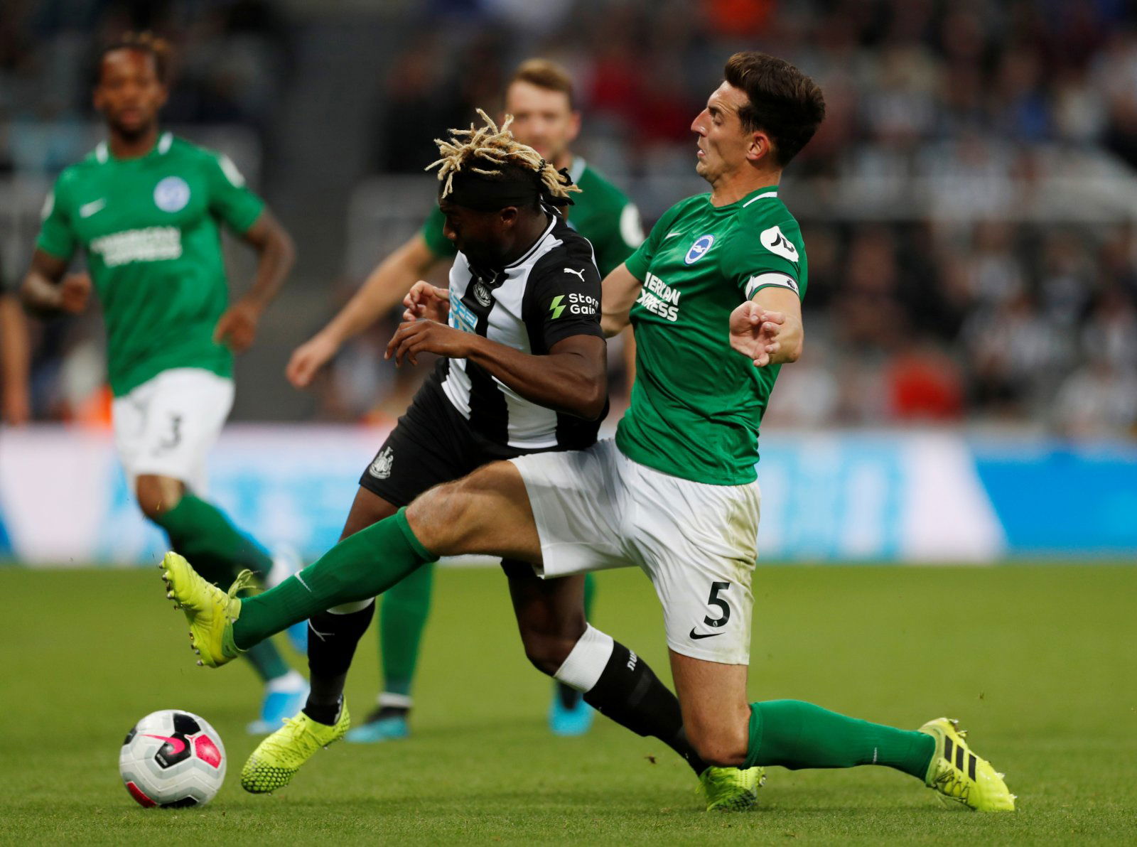 Newcastle United: Fans react to Allan Saint-Maximin solo training goal