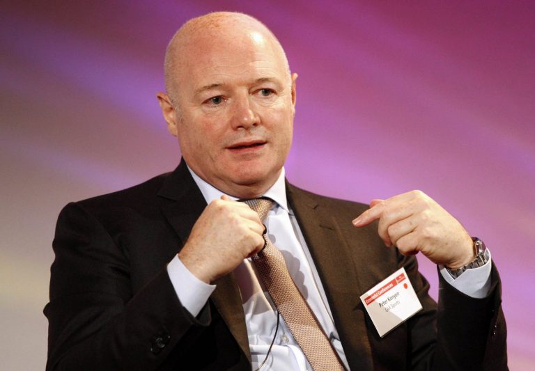 Everton: Peter Kenyon takeover interest is ‘firm’