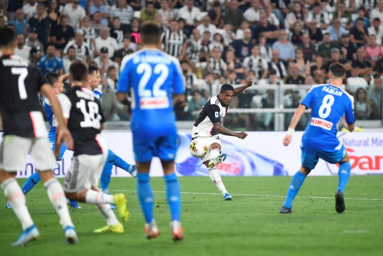 Juventus: Fans react negatively to injury to Douglas Costa