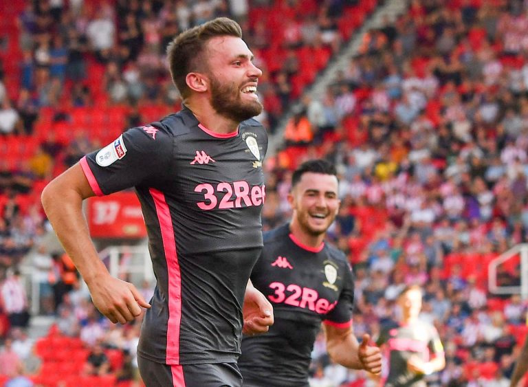 Leeds United: Fans wax lyrical over Stuart Dallas after club tweet