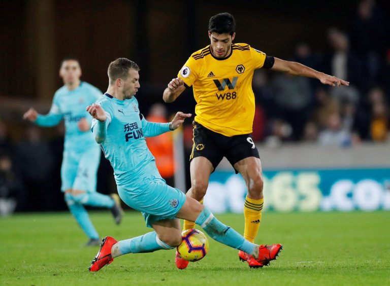Wolves: Fans react to Raul Jimenez substitution