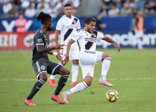 LA Galaxy: Many fans show love for Jonathan dos Santos