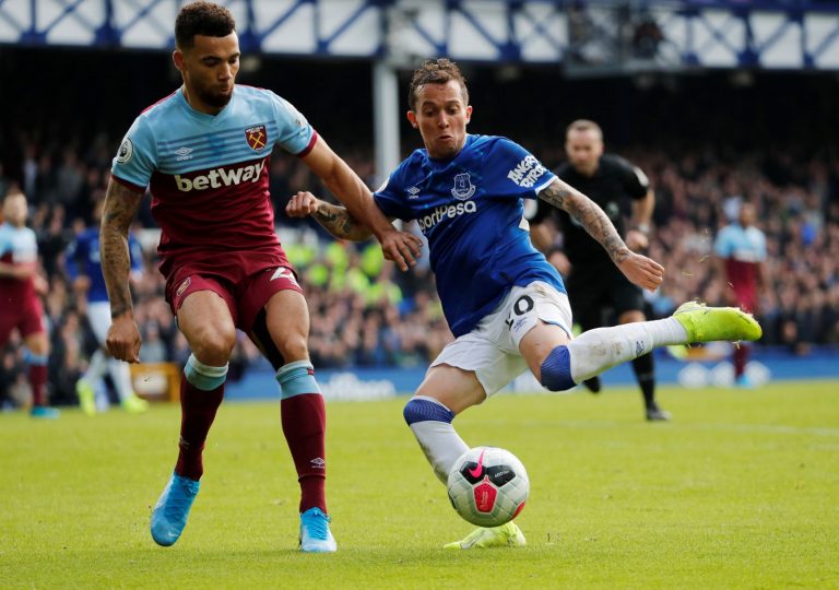 Everton's Bernard in action with West Ham United's Ryan Fredericks