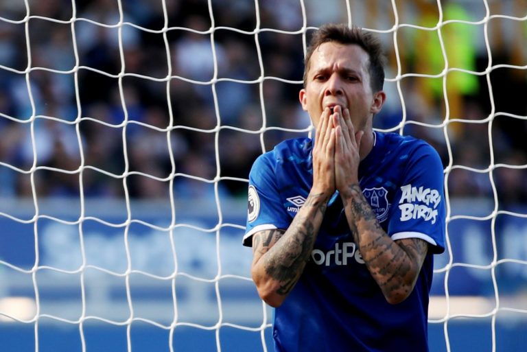 Everton: Bernard fearful for future if David Moyes replaces Marco Silva