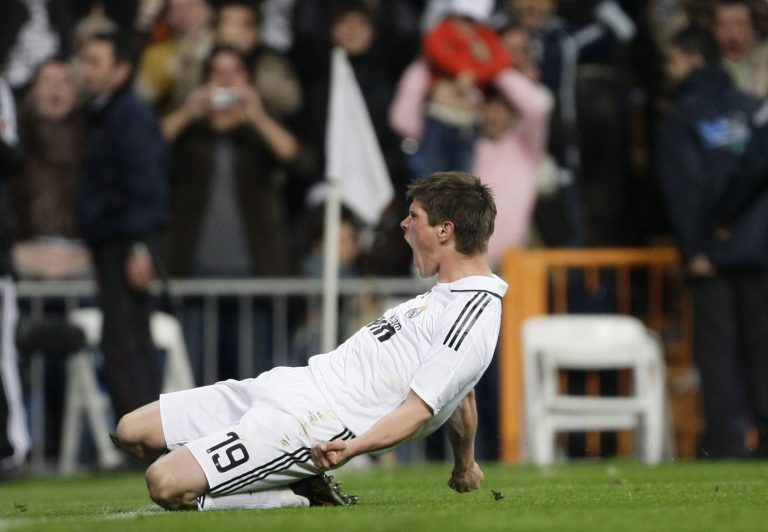 Total Duds: Real Madrid made a costly mistake with Klaas-Jan Huntelaar