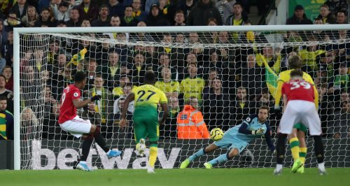 Manchester United: Fans react as club miss two penalties in win over Norwich City