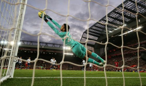 Tottenham Hotspur: Paulo Gazzaniga completes Fulham switch
