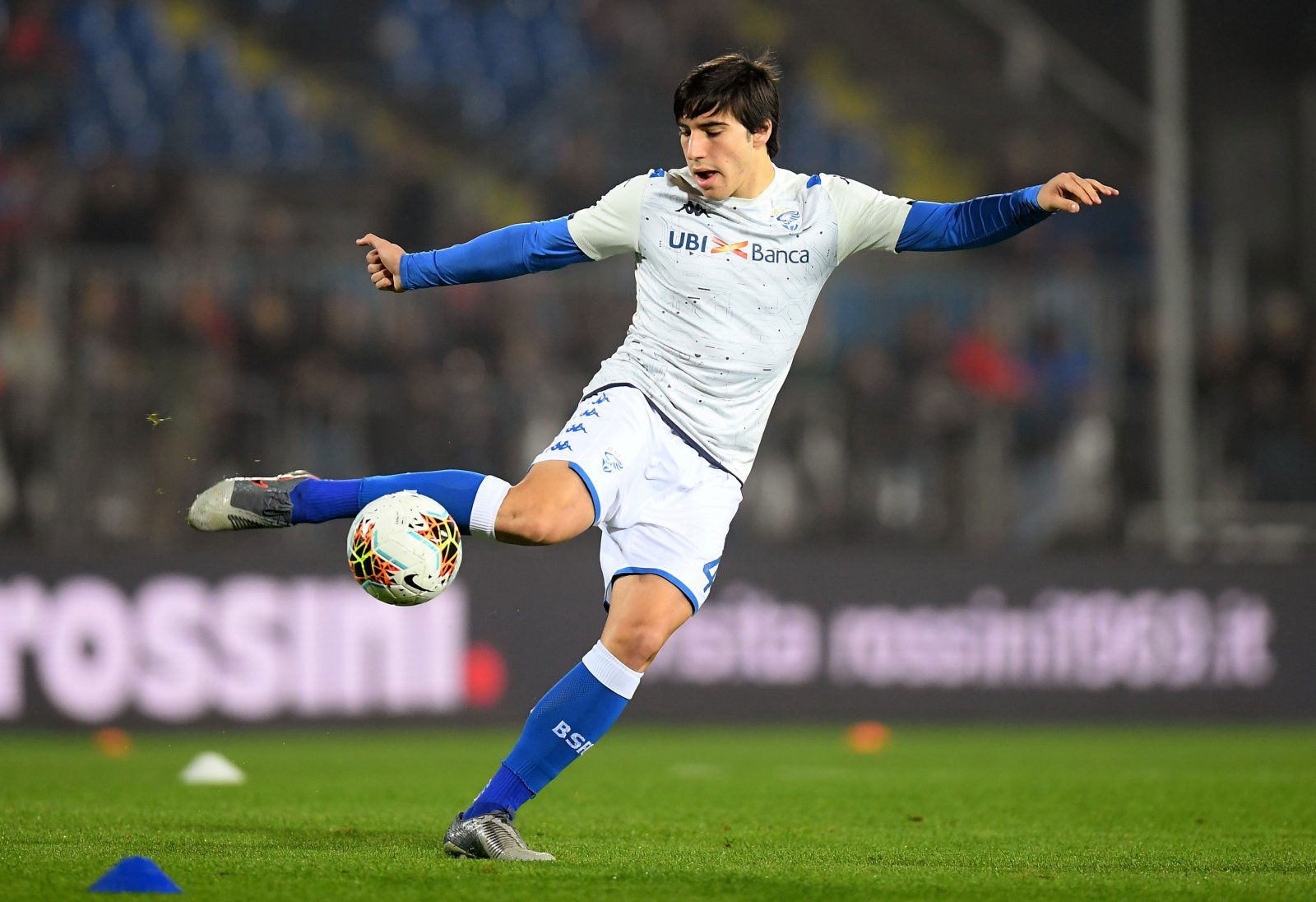 Manchester United: Club eye move for Brescia midfielder Sandro Tonali