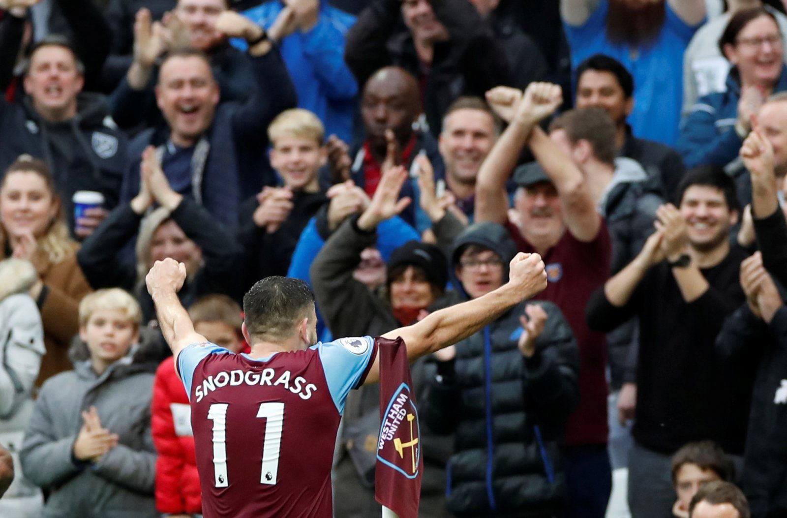 West Ham United: Fans happy with Robert Snodgrass’ performance against Sheffield United - West Ham