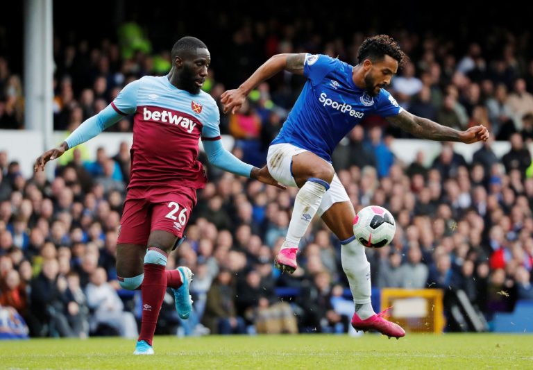 Everton: Fans loved Theo Walcott against West Ham United