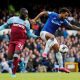 West Ham United's Arthur Masuaku in action with Everton's Theo Walcott