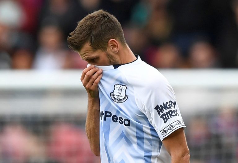 Everton: Fans worried about prospect of Morgan Schneiderlin starting against Norwich