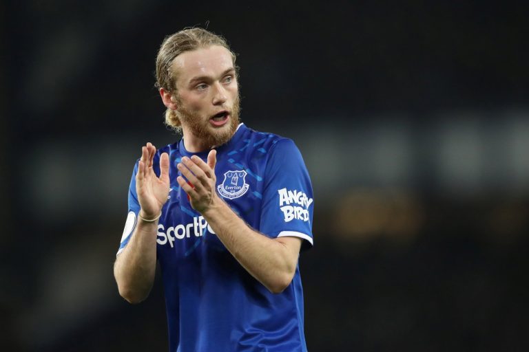 Everton: Fans fight back against Tom Davies criticism