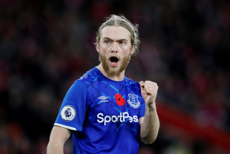 Everton: Fans praise the commitment of Tom Davies after his recent comments