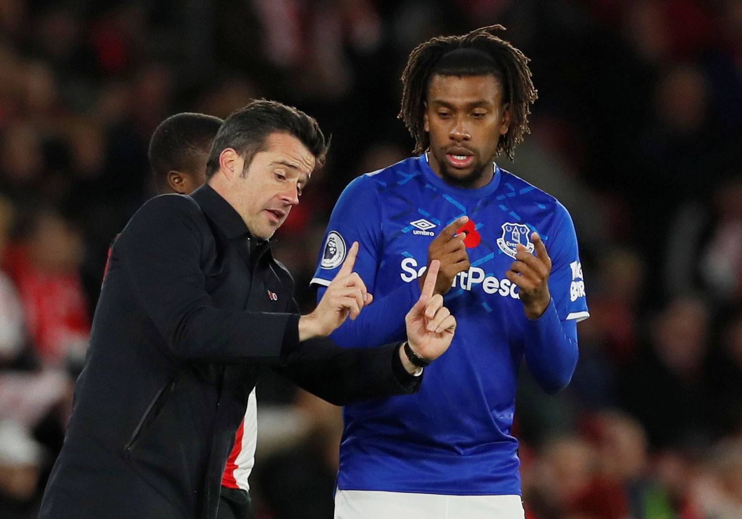 Everton: Fans demand that Alex Iwobi starts more games