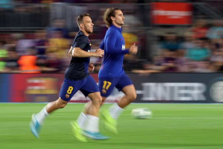 Barcelona: Fans rage that Arthur isn’t in tonight’s squad