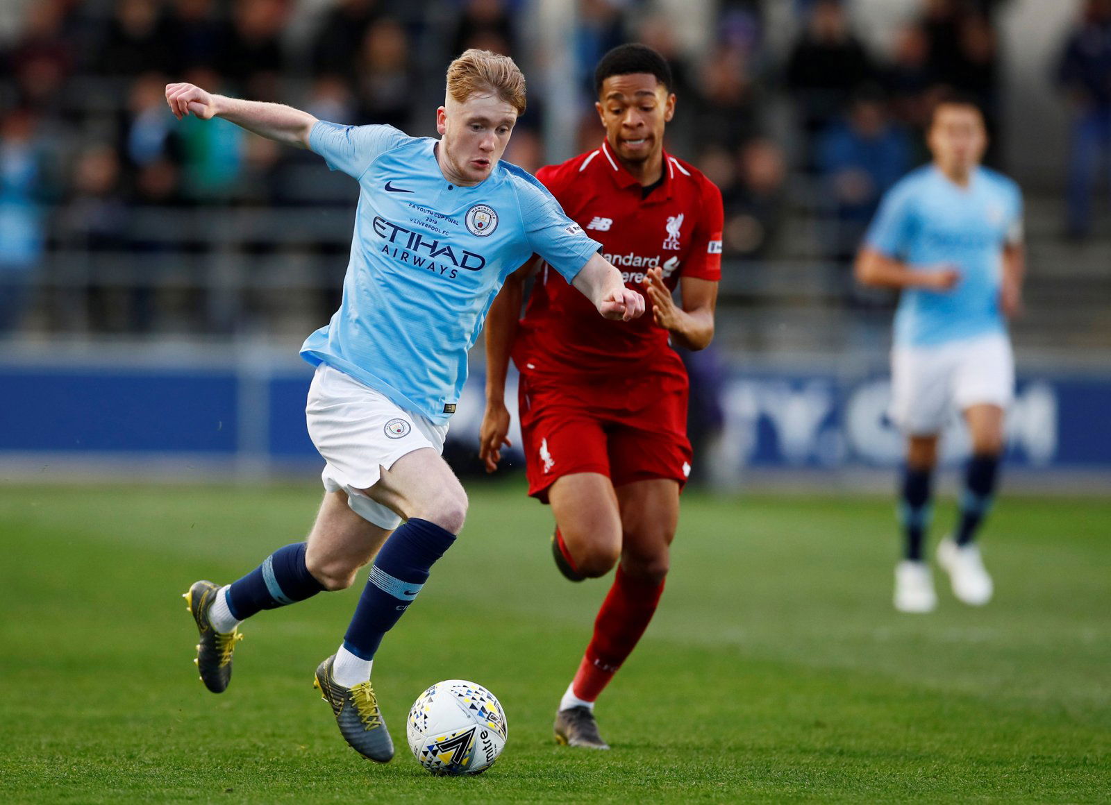 Liverpool: Fans delighted for Elijah Dixon-Bonner after signing a new contract - Liverpool