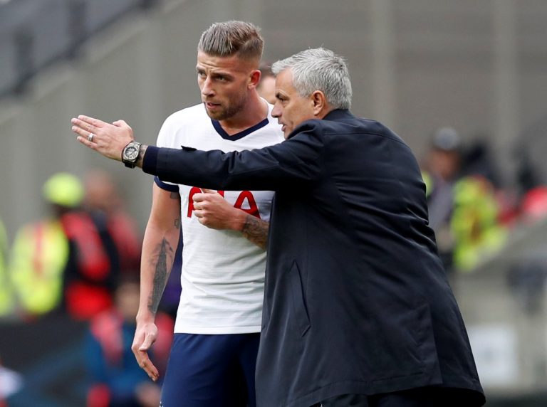 Tottenham Hotspur: Paul Robinson feels Toby Alderweireld is being left out because Jose Mourinho is looking to next season