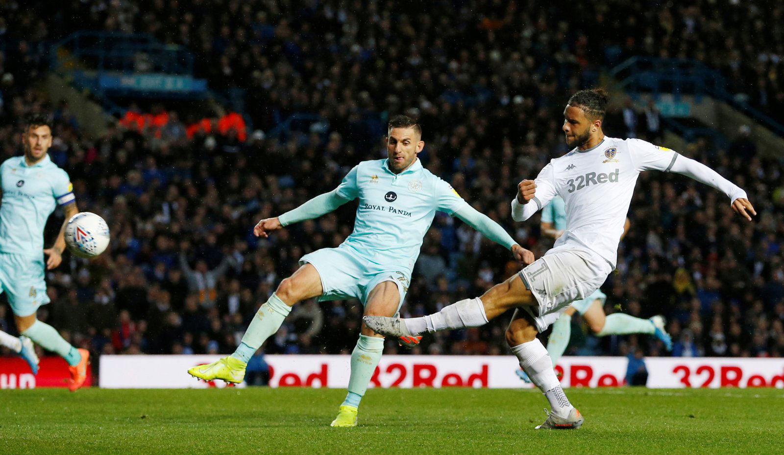 Leeds United: Fans were delighted with Tyler Roberts’ performance - Championship