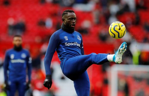 Everton: Fans respond to Oumar Niasse links with a move to Fenerbahce in January