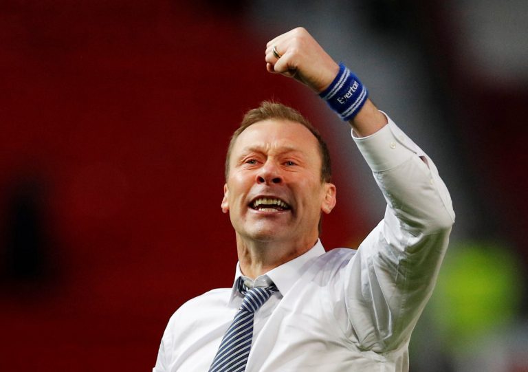 Everton: Fans react to news on Duncan Ferguson