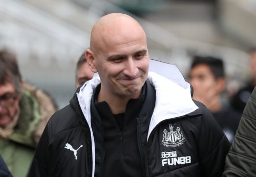 Newcastle United: Fans fume at Jonjo Shelvey contract extension talk