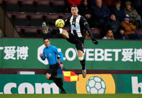 Newcastle United: Fans fear losing defender Javier Manquillo to West Ham United
