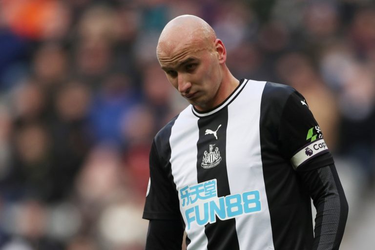 Newcastle United: Jonjo Shelvey says future is out of his hands