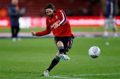 West Ham: Fans not happy with Joe Allen transfer link