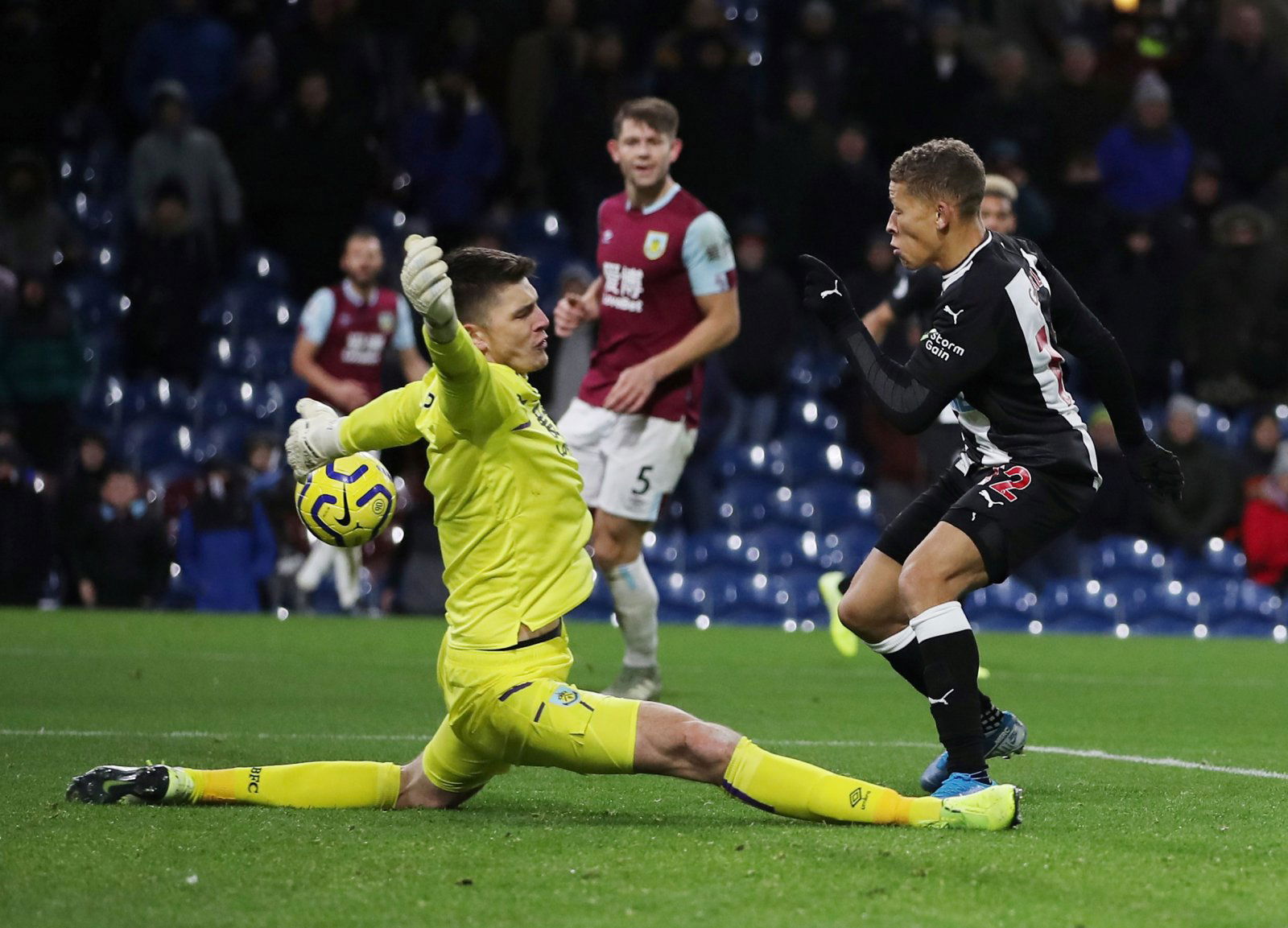 Newcastle United: Fans launch scathing attack on Dwight Gayle after Burnley defeat - Newcastle United