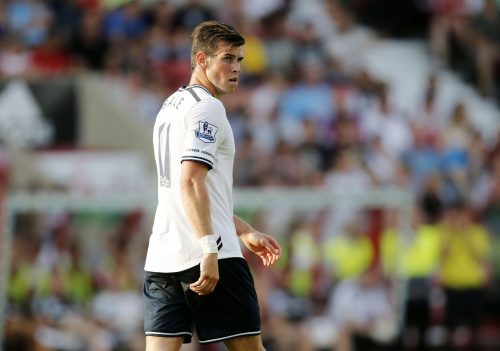 Tottenham: Fans agree with Paul Robinson that the club should try to re-sign Gareth Bale