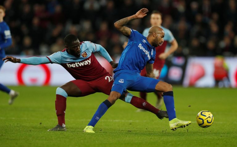 Everton: Fans fume at Fabian Delph following West Ham stalemate
