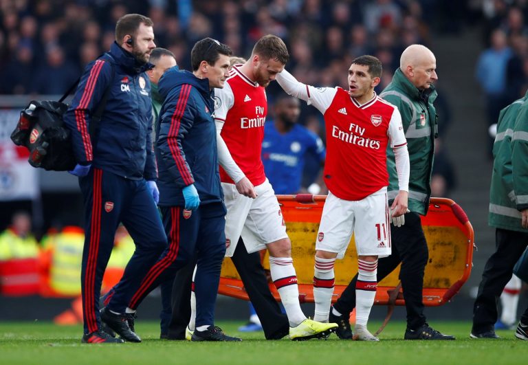 Arsenal: Fans wish Calum Chambers well after he suffers injury nightmare