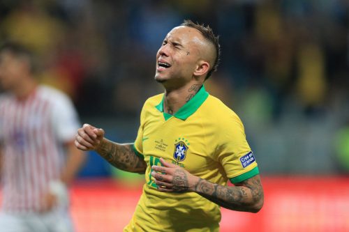 Everton: Fans hope FFP obstruction does not halt Everton Soares pursuit