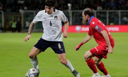 Sandro Tonali in action for Italy